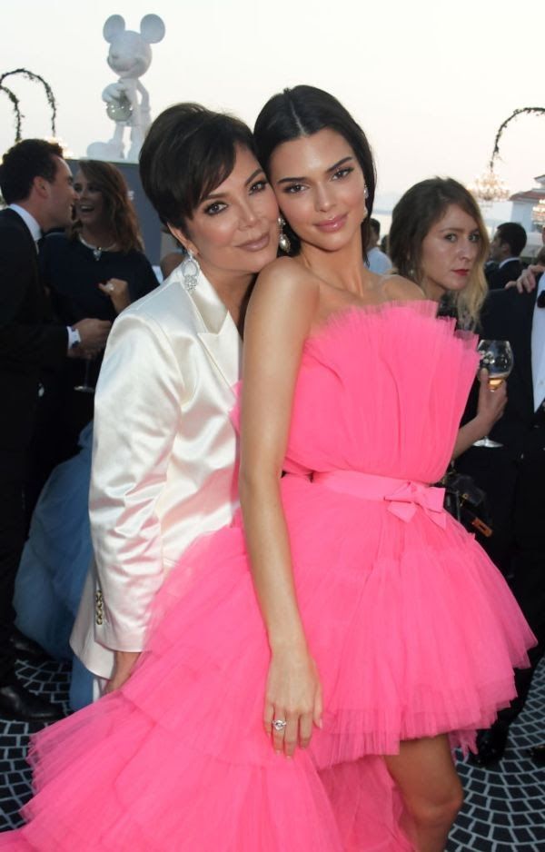Celebrity Moms Who Have Famous Daughters